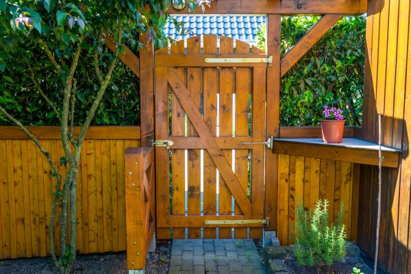 Wood Gate Repair in Lake Zurich