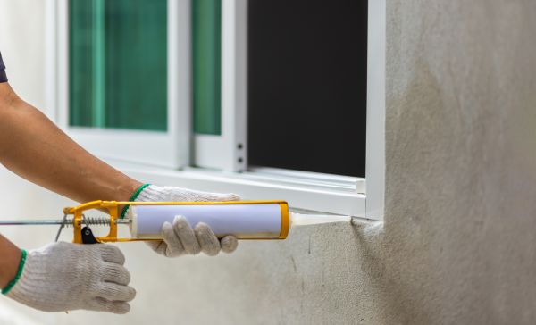 Window Caulking Service in Lake Zurich