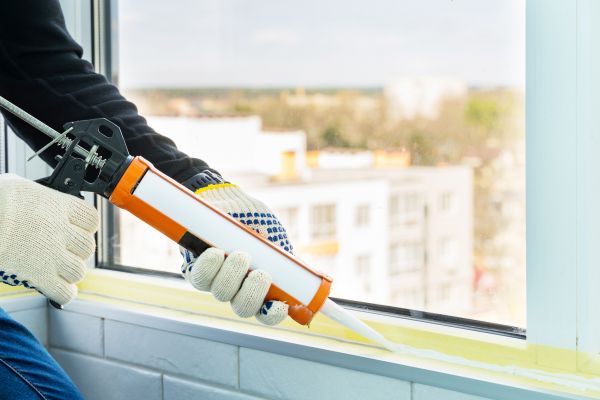 Window Recaulking Service in Lake Zurich